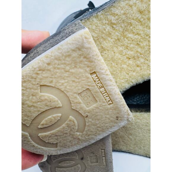 CHANEL Black Grained Leather Lace-Up Combat Boots with Gold Eyelets Size 36.5 - Picture 3 of 12